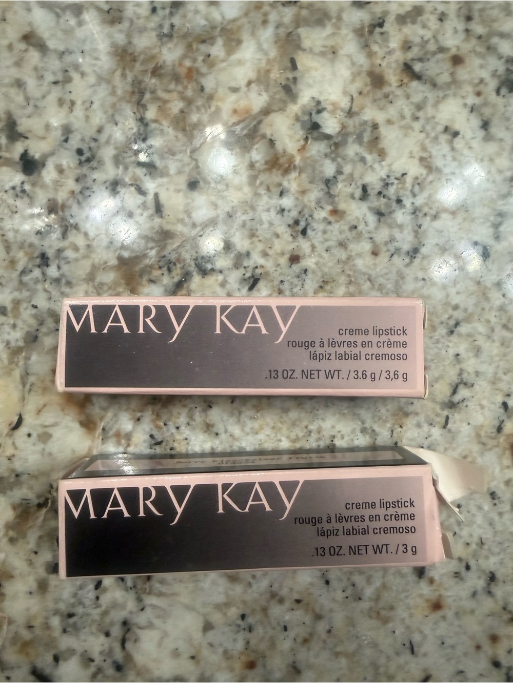 Mary Kay Creme Lipstick - Berry Kiss